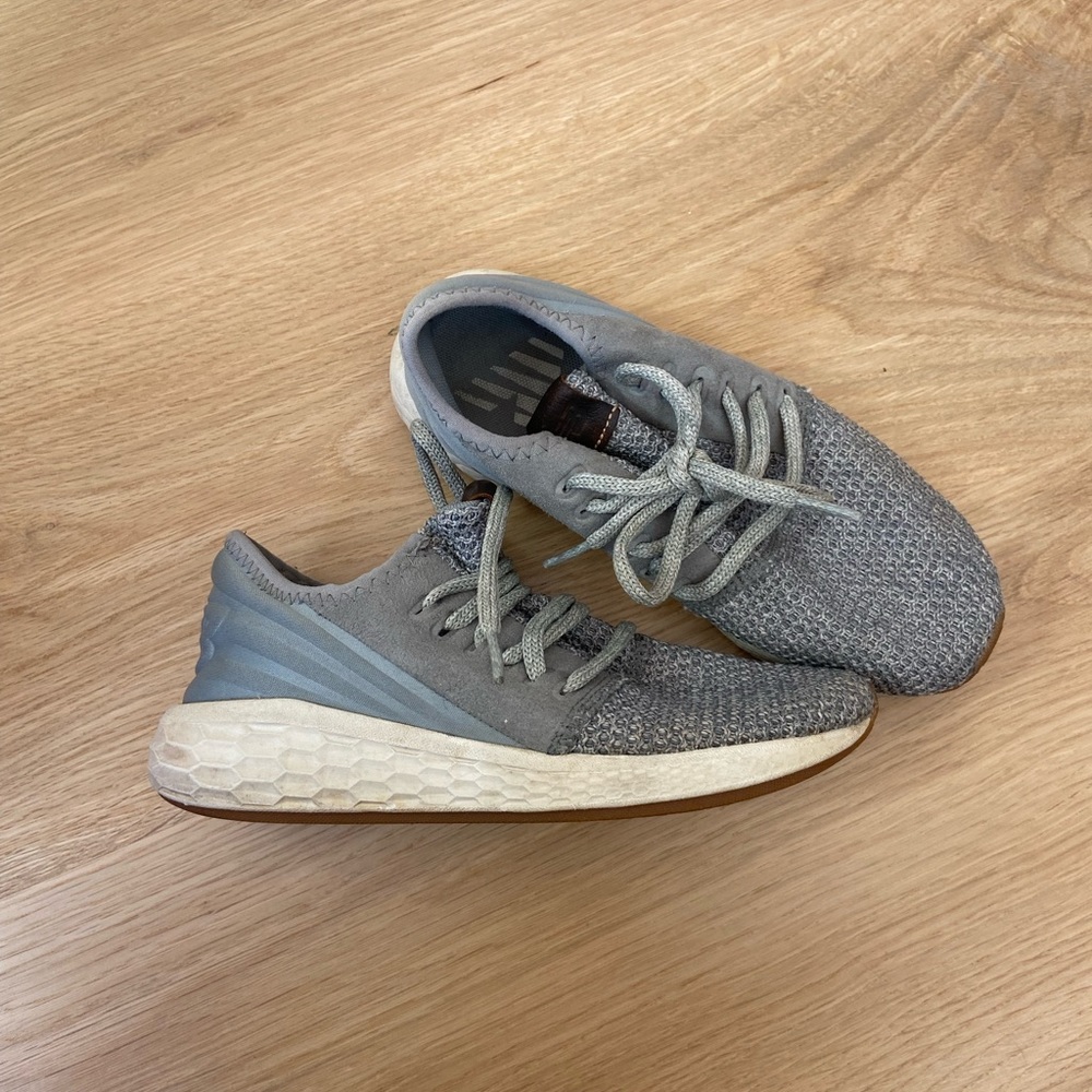 WELL WORN  NEW BALANCE Sage Green Teal Sneakers